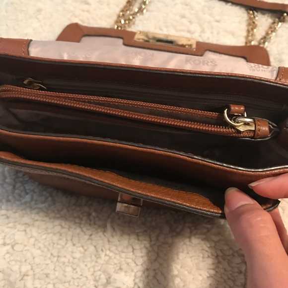 Michael kors cross body bag - Picture 5 of 7